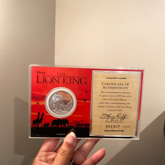 Vintage Disney Lion King 1994 Commemorative 999 Sterling Silver coin - Picture 6 of 6